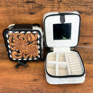 Boîte à collier en cuir usiné à la main de luxe personnalisée en gros Organisateur de bijoux de voyage Boîte à bijoux de voyage en cuir de vachette - Product Image 3