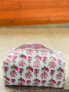 Floral Quilted Cotton Large Durable Water Resistant Zipper Hanging Vintage Cosmetic Bag <b>Makeup</b> Pouch for <b>Case</b> for Travel - Product Image 3