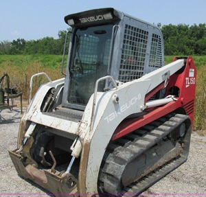 Cargadora compacta genuina Takeuchi TL150, ideal para excavación, carga, nivelación y tareas exigentes en el sitio de trabajo. - Product Image 6