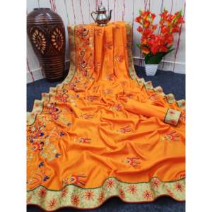 Saree de mariage exquis avec impression élégante de conception de fleur et travail de broderie - Product Image 3