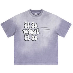 เสื้อยืดโอเวอร์ไซส์สีเทา ผู้ชาย สไตล์ลำลอง คอกลม แขนสั้น พิมพ์ลายตัวอักษร ผ้าเจอร์ซีย์ 100% คอตตอน ดีไซน์กระเป๋าโลโก้ด้านหน้า - Product Image 4