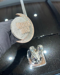 Amuleto con Forma de Luna Chapado en Oro de 24K con Diamantes Certificados por IGI, Estilo Hiphop Unisex, Joyería con Temática de Niño de la Luna - Product Image 2