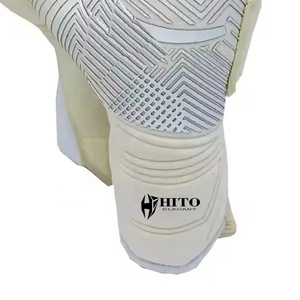 Guantes de portero de fútbol de neopreno blanco con diseño personalizado, caucho inyectado, látex alemán de 4 mm, correa elástica y corte híbrido. - Product Image 3