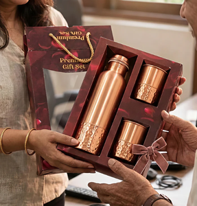 Juego de botellas de agua de cobre brillante con tapas de textura martillada incluidas, diseño tradicional, artículos para beber en el hogar - Product Image 6