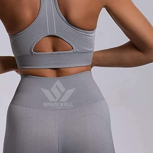 Ensemble de yoga sans couture 3 pièces pour femme : soutien-gorge de sport, veste et leggings taille haute froncés à effet push-up, séchage rapide, tenue de sport - Product Image 2