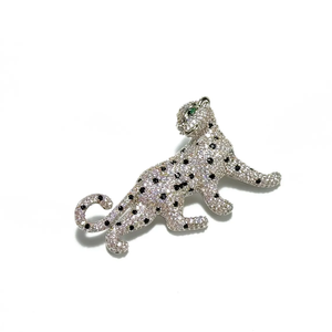 Broche élégante de luxe en moissanite plaquée rhodium, design panthère en argent sterling 925, pour mariages et soirées, vente en gros de bijoux - Product Image 2