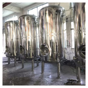 Contenedor de acero inoxidable de gran capacidad con sistema de aislamiento y calefacción para líquidos especializados - Product Image 1