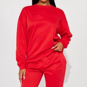 Ensemble sweat-shirt et pantalon de jogging en polaire rouge pour femme, col rond, manches longues, couleur unie, coupe ample décontractée, tenue assortie toutes saisons - Product Image 3