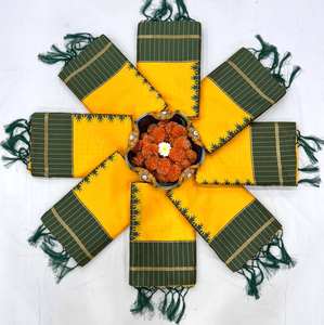 Sari indio de invierno con borde de motivos de pavo real tradicionales, estilo templo, étnico, sin arrugas, protección solar, para festivales, venta al por mayor - Product Image 6