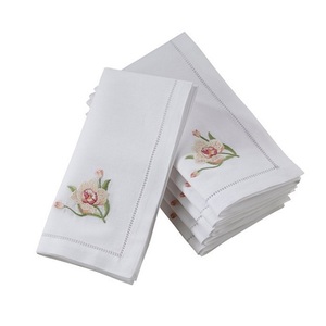 Servilleta de Té con Bordado a Mano Nature4u, Lino Blanco para Mesa de Comedor Fino, Monograma Bordado a Mano, Estilo Japonés, Color Personalizado, Avión - Product Image 1