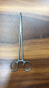 Portaagujas Heaney de acero inoxidable Kara Mediclust disponible en Instrumentos Quirúrgicos>La Base de los Instrumentos Quirúrgicos Abiertos - Product Image 3