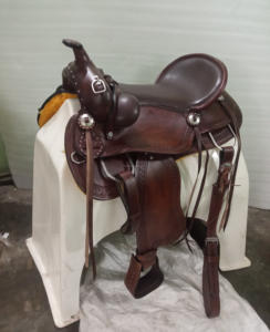 Sillín de cuero genuino hecho a mano Western Pleasure Trail Riding and Racing Sillín Superventas Black Endurance Saddle Tack Set - Product Image 2
