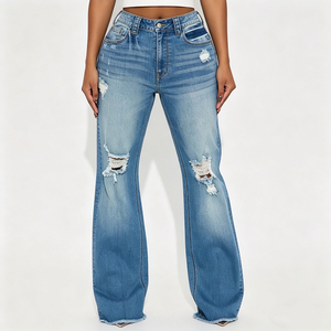 Jean baggy décontracté pour femme en denim déchiré et vieilli, coupe oversize, ultra-doux, respirant, écologique, avec perles, tissu de qualité supérieure - Product Image 1