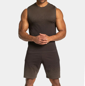Conjunto de 2 Piezas de Camiseta sin Mangas y Pantalones Cortos Cargo para Hombre, Diseño Personalizado OEM en Contraste, 100% Algodón Transpirable de Alta Calidad, Atuendo de Verano - Product Image 3