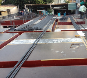 แผ่นไม้อัดไม้อัดสำหรับก่อสร้างขนาด18มม. แผ่นฟิล์มเมลามีนติดทนนาน - Product Image 5