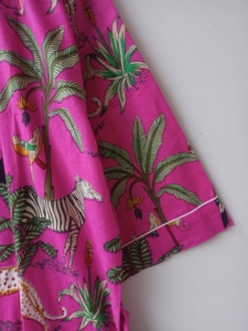 Kimono Artesanal con Estampado Exótico de Selva, 100% Algodón, Bata Larga de Manga Larga, Ropa de Dormir, Fabricante Mayorista, Bolsillos Delanteros - Product Image 2