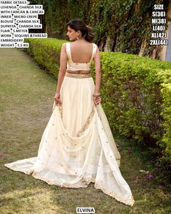 Lehenga Choli Tradicional de Seda Virasat Green Chanda, Largo Hasta el Suelo, para Bodas y Fiestas - Product Image 4