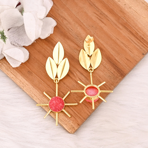 Boucles d'oreilles pendantes en laiton plaqué or avec pierre précieuse naturelle Druzy Orange, serties dans un cadre, bijoux de créateur Shilpi Impex pour femmes - Product Image 5
