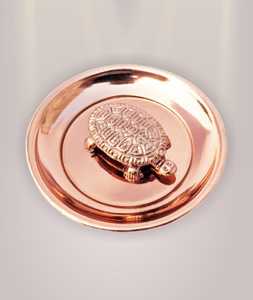 Figurine de tortue religieuse en laiton pur, faite à la main, décoration traditionnelle Feng Shui, motif animal, décoration de table, décoration de salon - Product Image 1