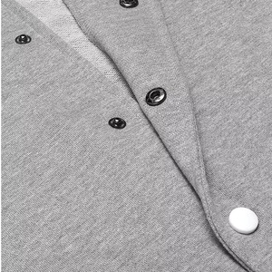 เสื้อแจ็คเก็ตเบสบอลวิทยาลัยคุณภาพพรีเมียมสำหรับผู้ชาย ทำจากผ้าขนสัตว์ 100% คอตั้ง แขนหนัง ดีไซน์แบบ Letterman ที่สามารถปรับแต่งได้ - Product Image 5