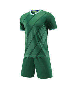 Ensemble Maillot et Short de Football Personnalisé pour Homme – Nom et Numéro d'Équipe Personnalisables, Respirant, 100% Polyester, Imprimé par Transfert Thermique, Taille Élastique - Product Image 3