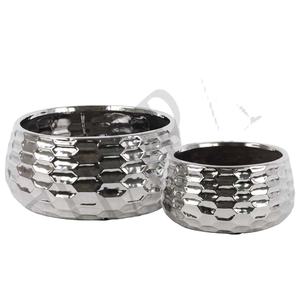 Top Trending Logo personalizado Acabado en oro Hecho a mano Metal Decoración de la boda Florero de Mesa para el hogar Hotel Florero al por mayor - Product Image 1