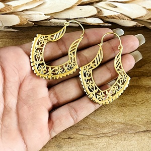 Pendientes Boho de Diseño Moderno, Joyería Tribal de Latón para Mujer, Chapados en Oro de 18k, Filigrana Floral, Geométricos, Colgantes, Venta al por Mayor/OEM/ODM - Product Image 2