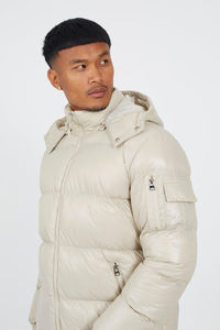 Chaqueta acolchada personalizada para hombre, abrigo térmico aislante, impermeable, transpirable, cortavientos para uso en exteriores en invierno, de calidad económica. - Product Image 5