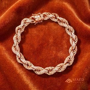 สร้อยข้อมือโมอิสซาไนต์ชุบทองคำสีกุหลาบ เครื่องประดับแฟชั่น สร้อยข้อมือลายดอกไม้สำหรับผู้หญิงผู้ชาย ของขวัญสุดหรู เครื่องประดับชั้นดี สไตล์นิวยอร์ก - Product Image 4