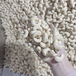 Vietnam Trusted Supplier Cashew <b>Nuts</b> W320 Raw Cashew <b>Nuts</b> Cashew <b>Nuts</b> Exported To Dubai, EU, Middle East - Product Image 1