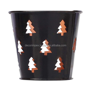 Bougeoirs votifs en métal et fer Lanterne en forme d'arbre gravé Décoration de la maison avec verre par Home Decor - Product Image 1