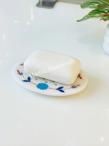Jabonera de Piedra Blanca Hecha a Mano con Diseño Floral Azul para Accesorios de Hogar y Baño - Product Image 2