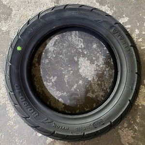 Pneu tubeless en caoutchouc naturel KUMA K201 neuf 110/70-12 3.00-17 TL de haute qualité pour scooter et moto, durée de vie 20 000 km, garantie 12 mois - Product Image 2