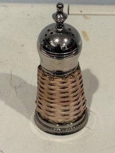 Rattan And Metal Seasoning Set Stylish Combination Of Rustic And Contemporary Tableware For Home And Cafe <b>Salt</b> And Pepper <b>Shaker</b> - Product Image 6