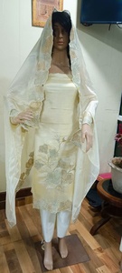 Tissu artisanal non cousu, broderie élégante, vêtement moderne de qualité supérieure, polyester/coton, lavable, pour fêtes et mariages. - Product Image 6