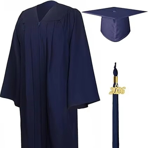 Conjunto de toga, birrete y borla mate para graduación 2026 para escuelas secundarias y licenciaturas. Instrucciones de cuidado: Lavado a máquina, solo limpieza en seco. - Product Image 1