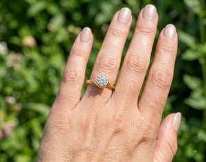 Anillo de Compromiso Solitario de Diamante Cultivado en Laboratorio de Oro de 14K Personalizado, Engaste Catedral de 6 Puntas, 1.50 Quilates, Certificado IGI, Regalo de Boda - Product Image 6