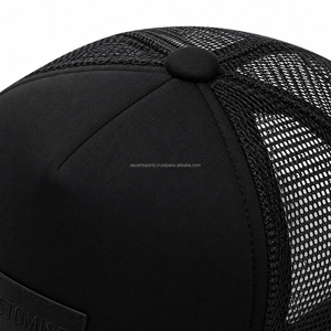 Gorra Trucker Lisa para Hombre, Malla Trasera, Cierre a Presión, Personalizable con Logotipo, Impresión y Bordado, Venta al Por Mayor - Product Image 4