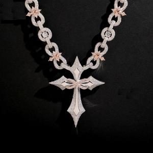 Collar de Lujo con Colgante de Cruz de Moissanita Iced Out, Joyería Hip Hop, Collar llamativo con Apariencia de Diamante VVS, Brillante - Product Image 2