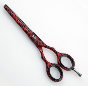 Juego de Tijeras Profesionales para Adelgazar el Cabello Kounain, Recubiertas de Rojo y Negro, Acero Inoxidable, Tijeras de Peluquero con Punta Roma, para Diestros, Mediano - Product Image 4