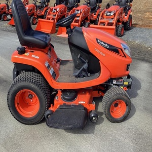 Tractor cortacésped Kubota GR2020 premium diseñado para un corte de césped eficiente en granjas y jardines grandes - Product Image 3