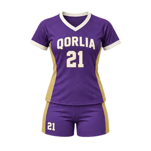 Ensemble d'uniformes de football personnalisés pour femmes, maillot sublimé à col en V, short assorti anti-humidité et écologique, rayures incurvées - Product Image 1