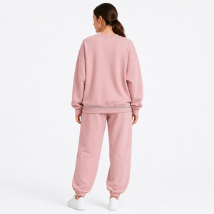 Ensemble survêtement personnalisé pour femme : sweat à capuche ample et pantalon de jogging en molleton de coton premium – Marque privée OEM ODM - Product Image 2