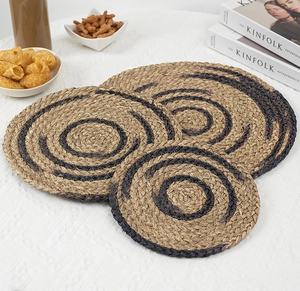 Napperons de maïs en jonc de mer en bambou rond classique fait à la main napperons et sous-verres isolés antidérapants cuisine salle à manger décor à la maison - Product Image 6