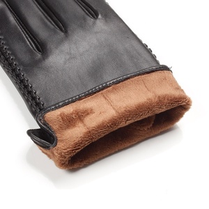 Gants de conduite longs en cuir de mouton véritable pour femme Wears World, style uni, utilisation quatre saisons, pour fêtes et activités de plein air, Pakistan - Product Image 3