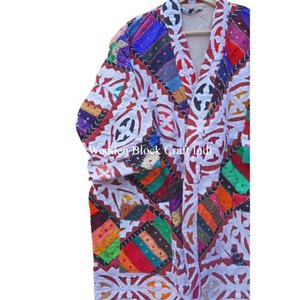 Chaqueta Kantha 100% algodón puro hecha a mano, acolchada con bordados, ropa de invierno multicolor, ropa de calle para mujeres y niñas. - Product Image 2