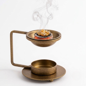 Diffuseur de parfum en fer bronze antique sur mesure pour bougies chauffe-plat, fournisseur en gros OEM - Product Image 3