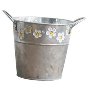 Seau en métal galvanisé vintage tendance avec poignée pour la décoration extérieure de la maison et du jardin, jardinière au style unique - Product Image 3