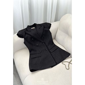Chaleco Blazer Elegante de Tweed Negro para Mujer, Diseño Personalizado para Oficina y Negocios, Doble Botonadura y Manga Corta, Modelo ELENA, ODM OEM - Product Image 6