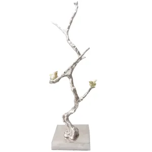 Sculpture en métal artisanale, art abstrait moderne, statue pour la décoration intérieure de maison design, lion plaqué or en aluminium, galaxie - Product Image 1